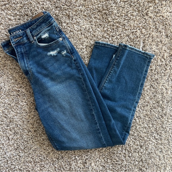 American Eagle Outfitters Denim - American Eagle Stretch Mom Jean - Size 4